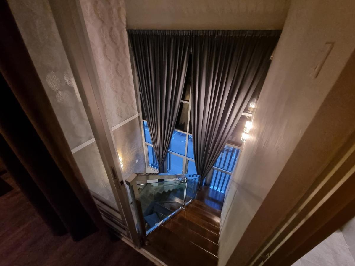 Miico Hotel @ Mount Austin جوهر بهرو المظهر الخارجي الصورة