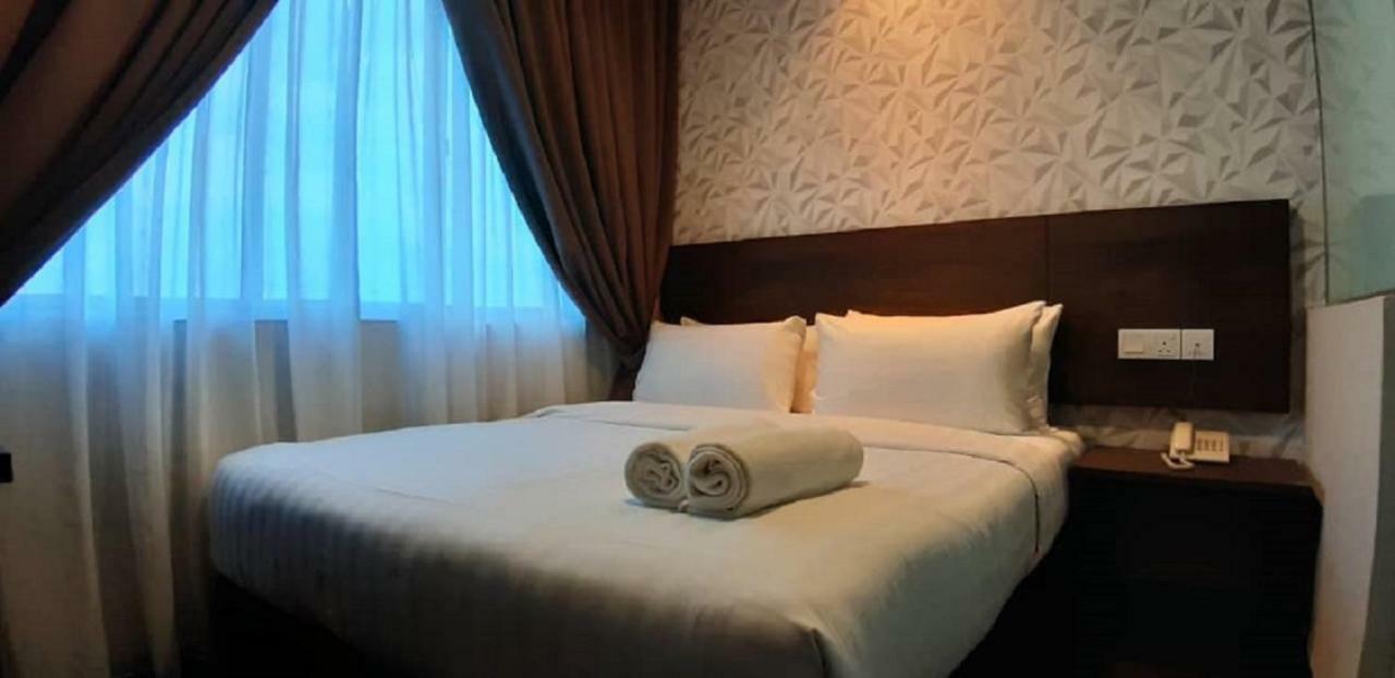 Miico Hotel @ Mount Austin جوهر بهرو المظهر الخارجي الصورة
